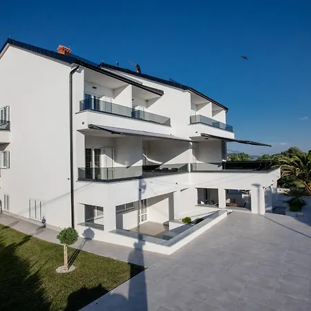 Appartement By The Sea Banjol, Rab - 21635 Rab Town