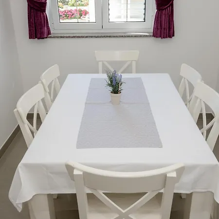 Appartement By The Sea Banjol, Rab - 21635 *