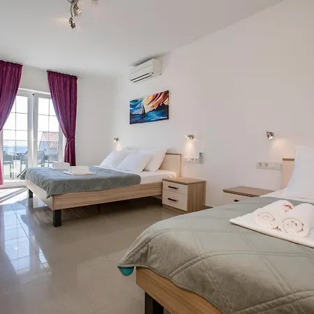 Appartement By The Sea Banjol, Rab - 21635 *
