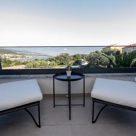 Appartement By The Sea Banjol, Rab - 21635 *