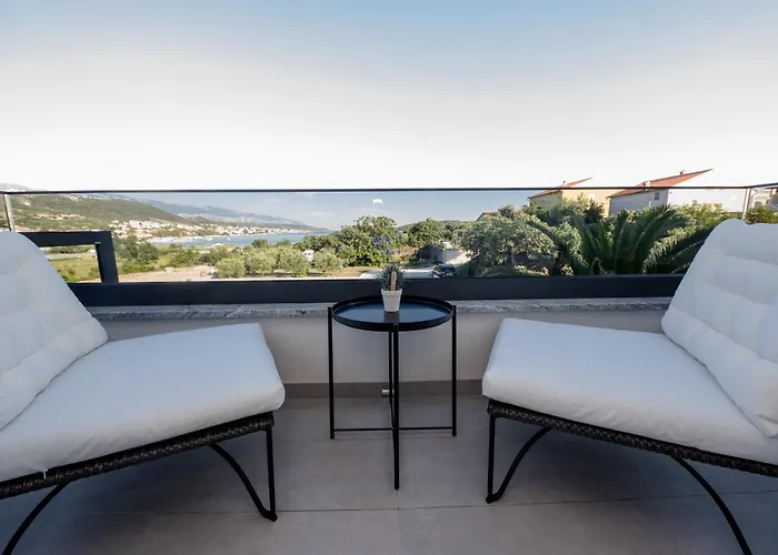 Appartement By The Sea Banjol, Rab - 21635 *