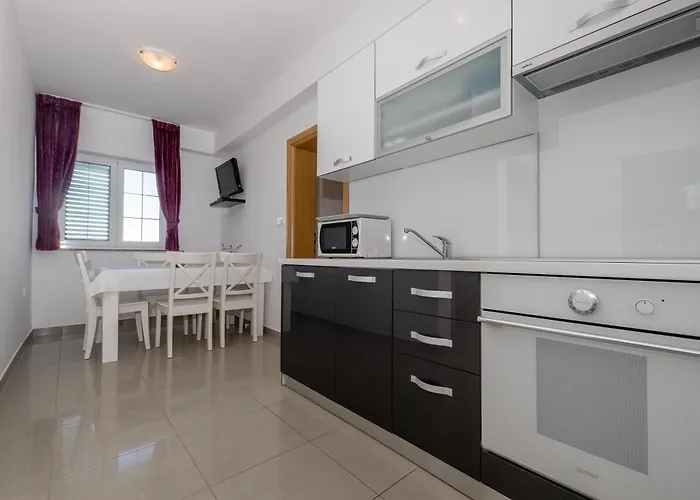 Appartement By The Sea Banjol, Rab - 21635 *