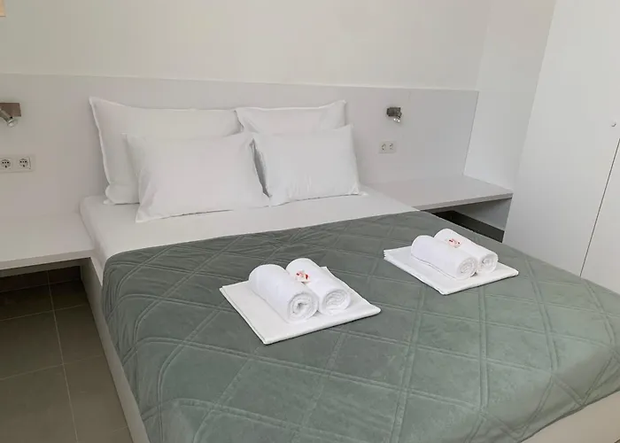 Appartement By The Sea Banjol, Rab - 21635 Rab Town